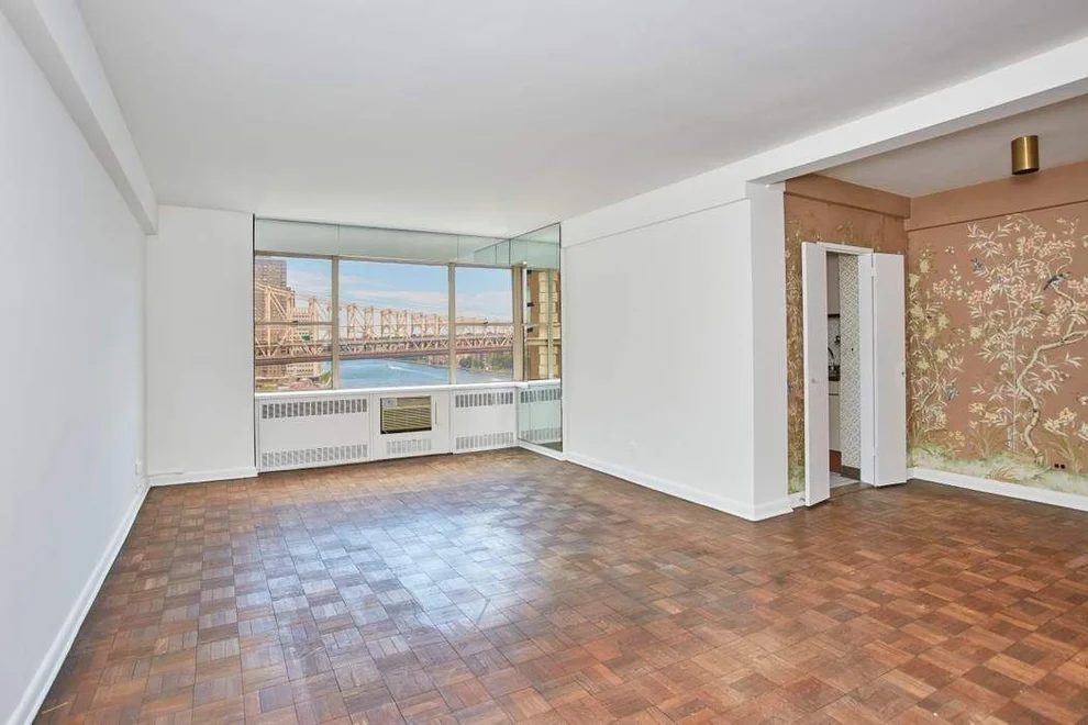Unit for sale at 25 SUTTON Place S, Manhattan, NY 10022