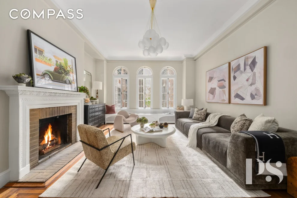 Unit for sale at 35 E 9th Street, Manhattan, NY 10003