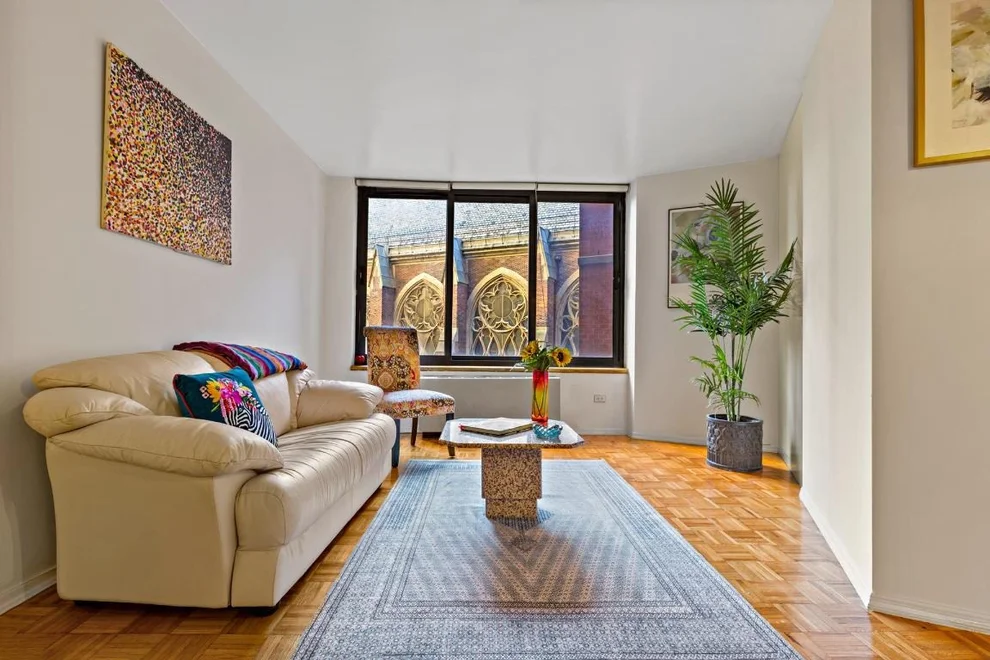 Unit for sale at 155 W 70TH Street, Manhattan, NY 10023