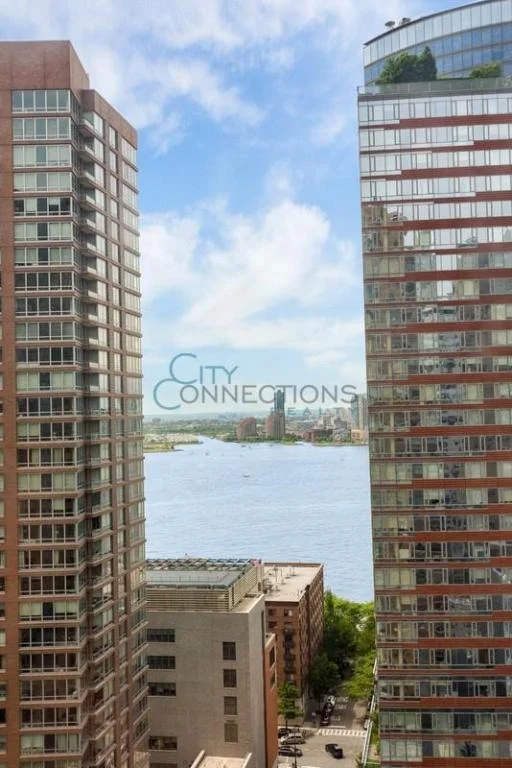 Unit for sale at 20 West Street, Manhattan, NY 10004
