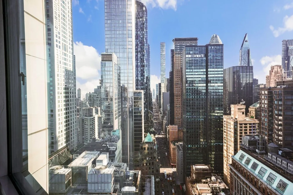 Unit for sale at 301 W 57th Street, Manhattan, NY 10019