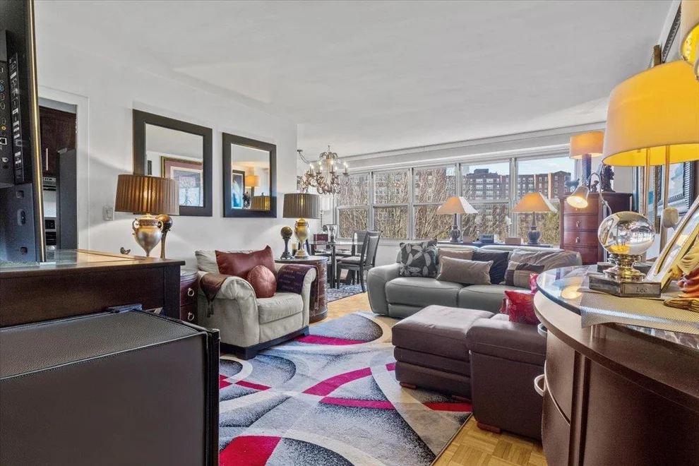 Unit for sale at 555 KAPPOCK Street, Bronx, NY 10463