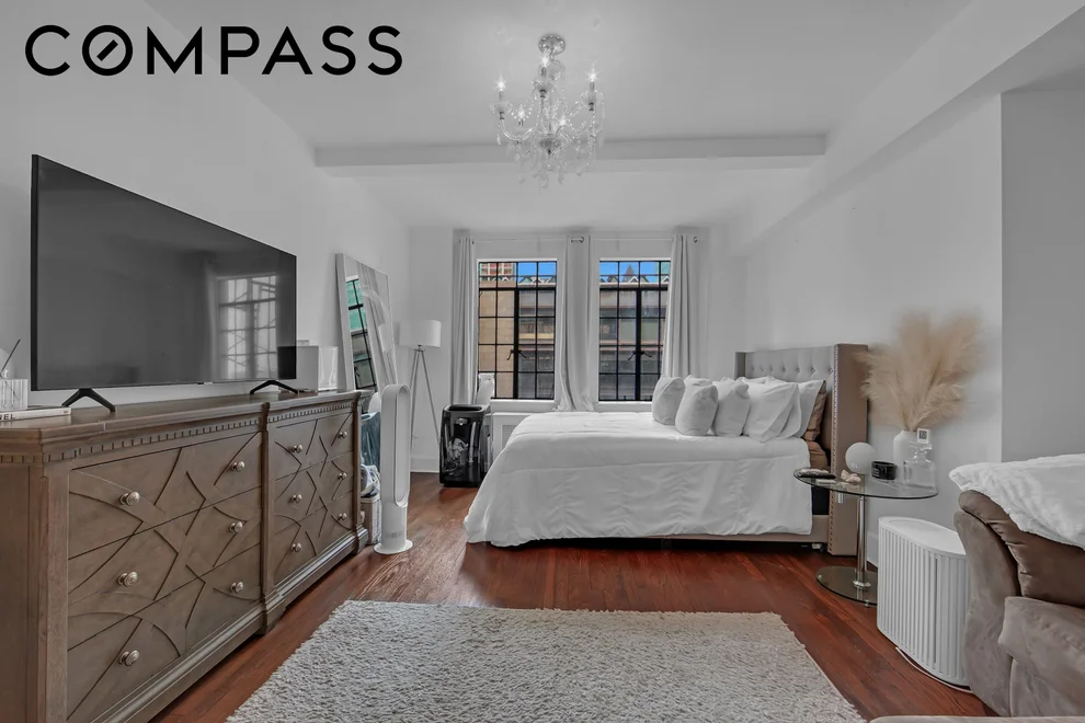 Unit for sale at 320 E 42nd Street, Manhattan, NY 10017