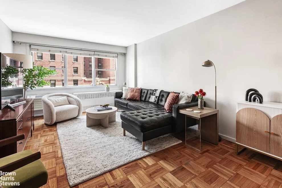 Unit for sale at 430 W 34TH Street, Manhattan, NY 10001