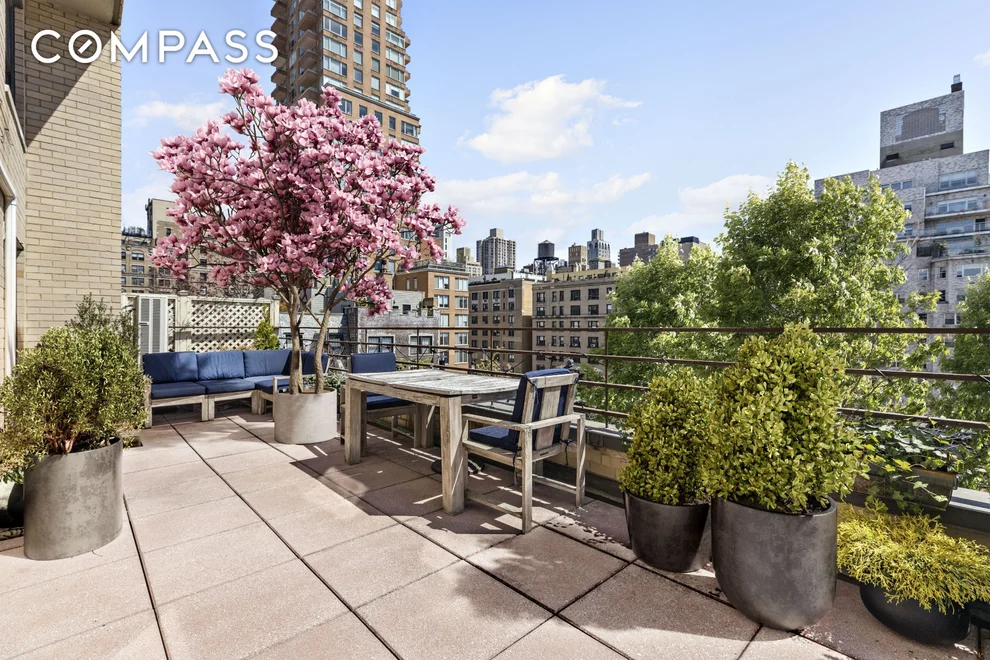 Unit for sale at 1025 5th Avenue, Manhattan, NY 10028