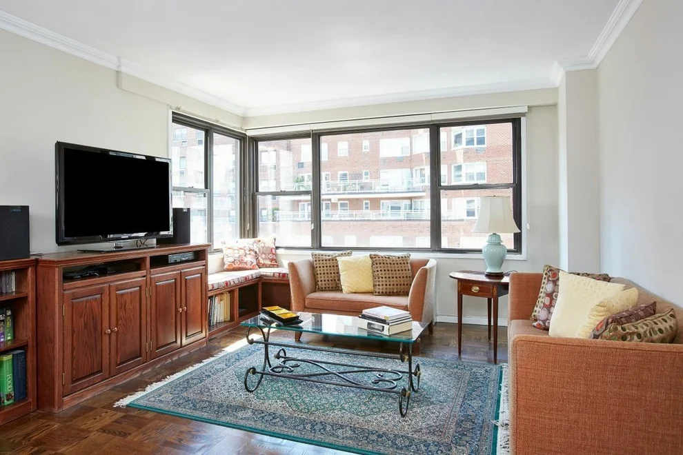 Unit for sale at 200 E 74TH Street, Manhattan, NY 10021