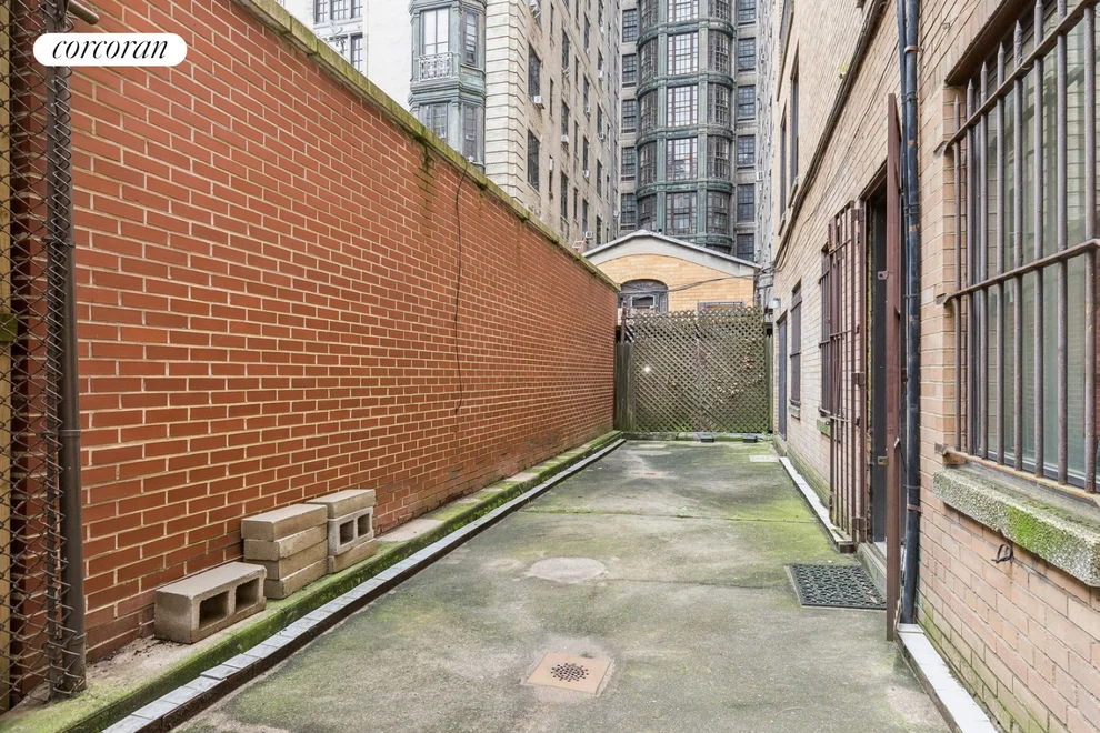 Unit for sale at 253 W 73RD Street, Manhattan, NY 10023