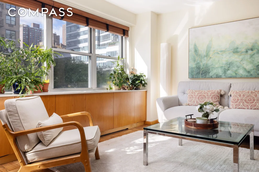 Unit for sale at 301 E 75th Street, Manhattan, NY 10021