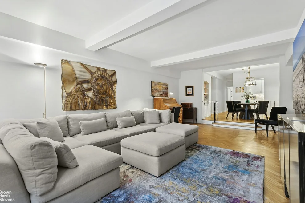 Unit for sale at 333 W 57TH Street, Manhattan, NY 10019