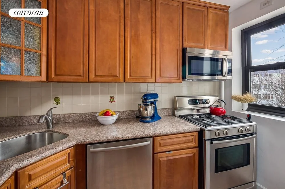 Unit for sale at 210 CLINTON Avenue, Brooklyn, NY 11205