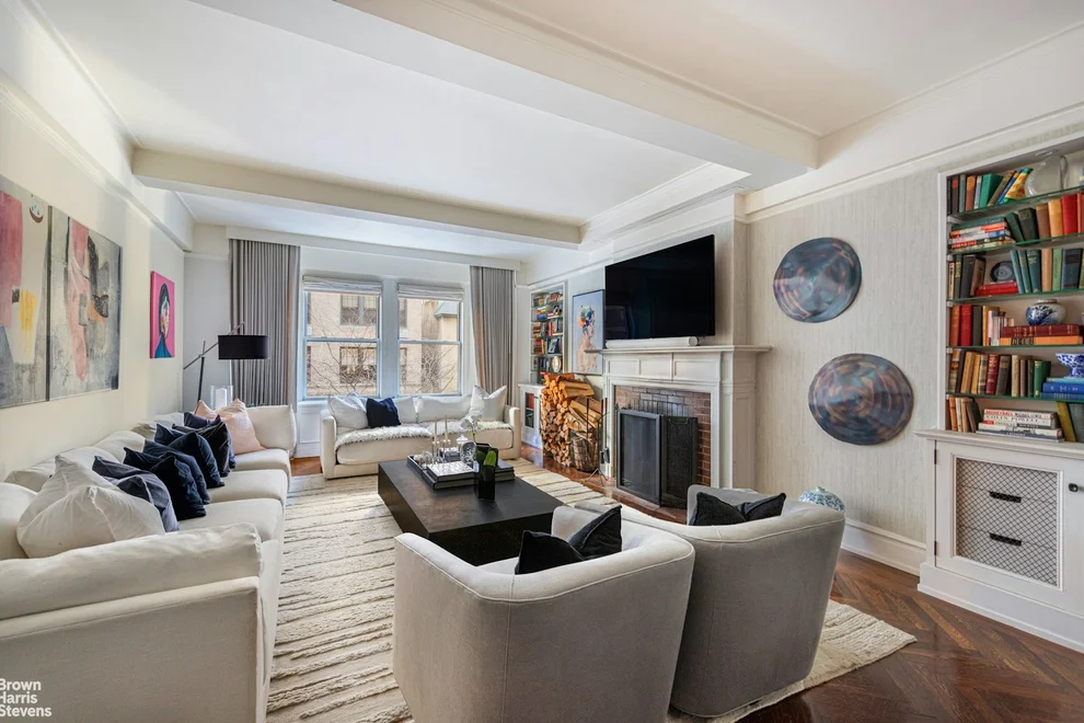 Unit for sale at 1070 PARK Avenue, Manhattan, NY 10128