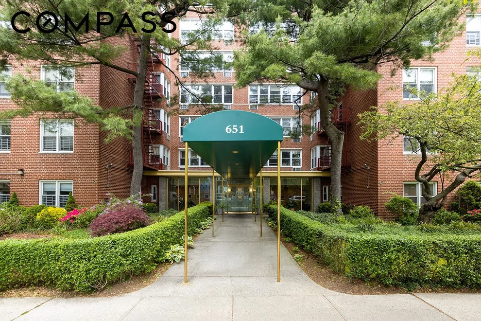 Unit for sale at 651 Vanderbilt Street, Brooklyn, NY 11218