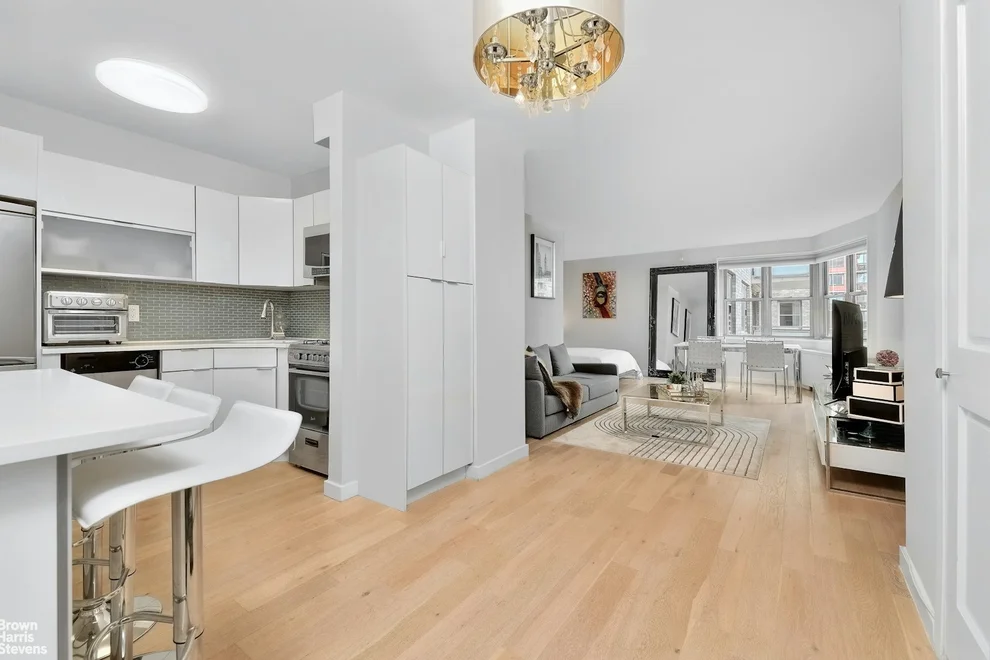 Unit for sale at 300 E 40TH Street, Manhattan, NY 10016