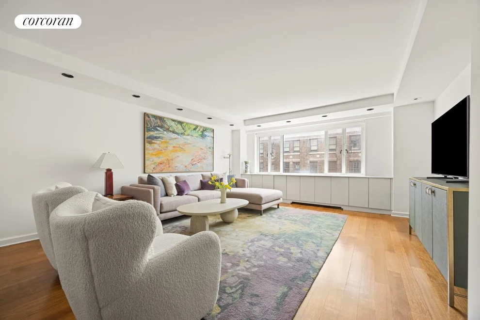 Unit for sale at 140 E 72ND Street, Manhattan, NY 10021