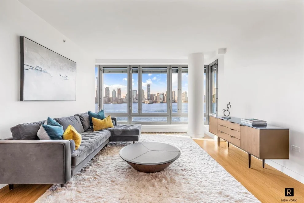 Unit for sale at 2 River Terrace, Manhattan, NY 10282