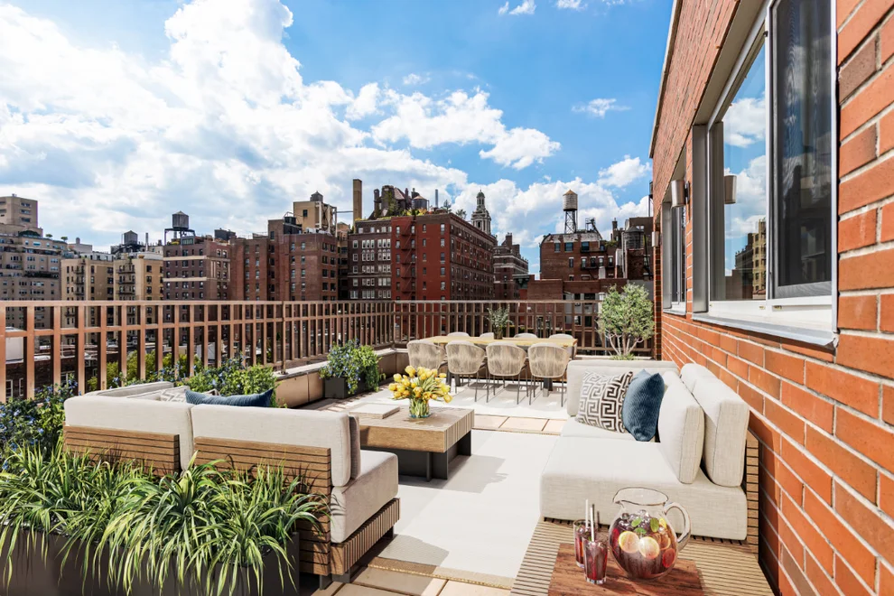 Unit for sale at 82 UNIVERSITY Place, Manhattan, NY 10003