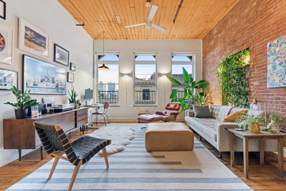Unit for sale at 138 Broadway, Brooklyn, NY 11211
