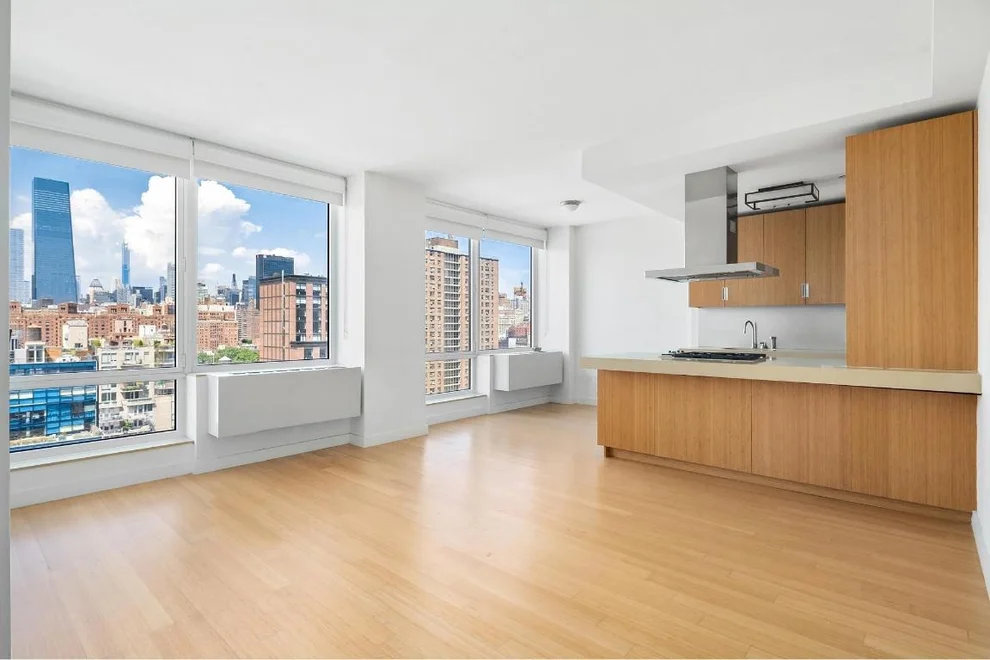 Unit for sale at 450 W 17th Street, Manhattan, NY 10011