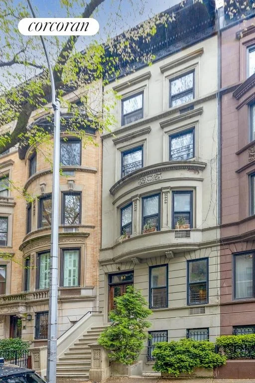 Unit for sale at 24 W 68TH Street, Manhattan, NY 10023