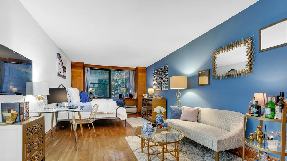 Unit for sale at 212 E 77TH Street, Manhattan, NY 10075