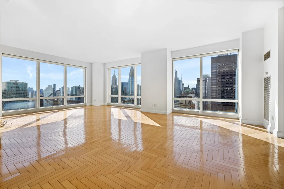 Unit for sale at 845 UNITED NATIONS Plaza, Manhattan, NY 10017