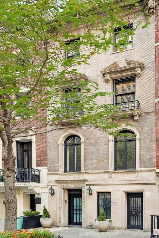 Unit for sale at 123 E 69th Street, Manhattan, NY 10021