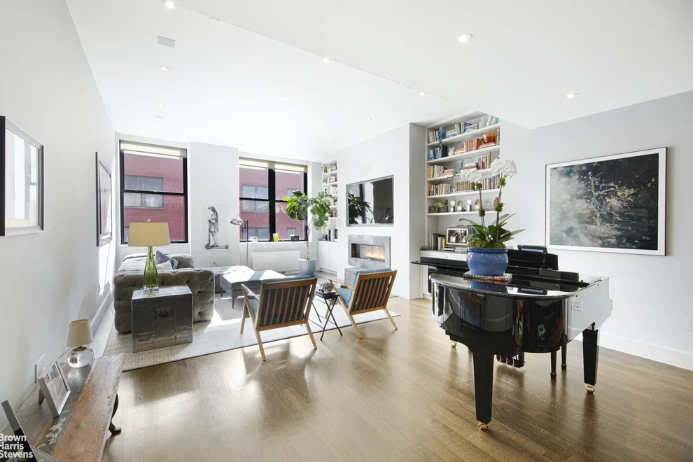 Unit for sale at 421 W 54TH Street, Manhattan, NY 10019