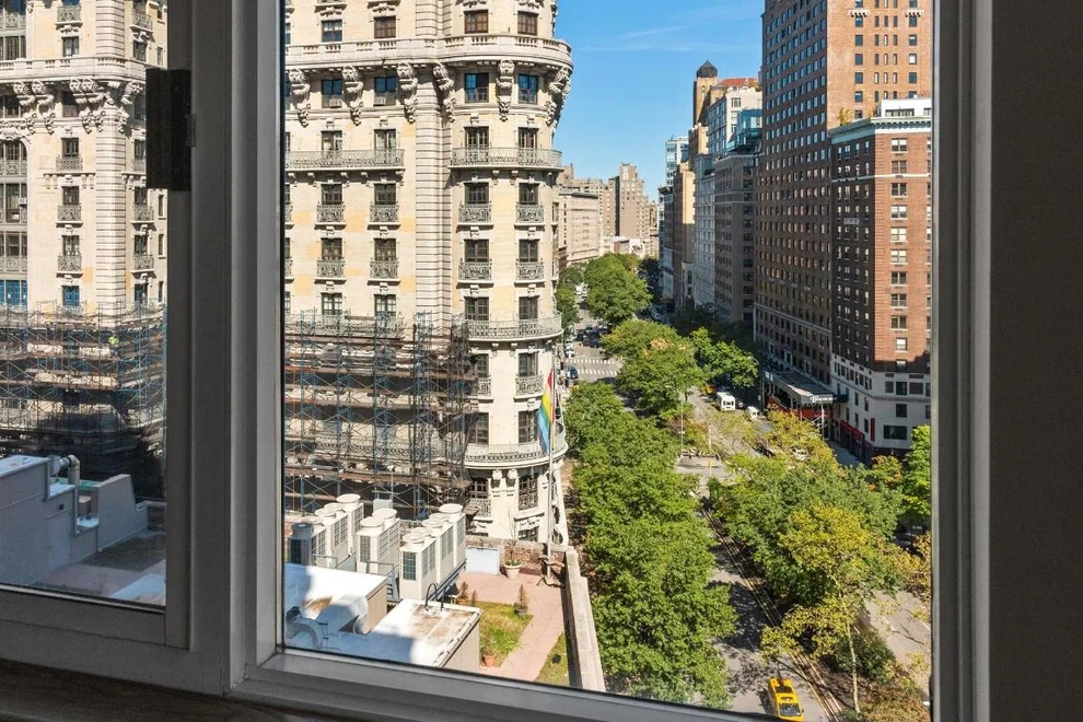 Unit for sale at 201 W 72ND Street, Manhattan, NY 10023