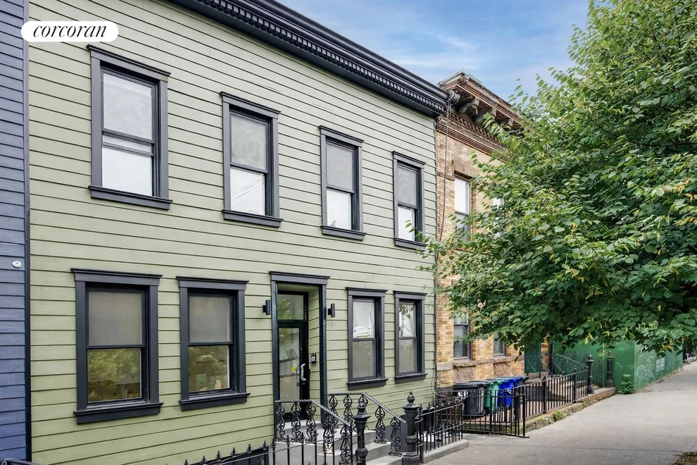 Unit for sale at 139 KINGSLAND Avenue, Brooklyn, NY 11222