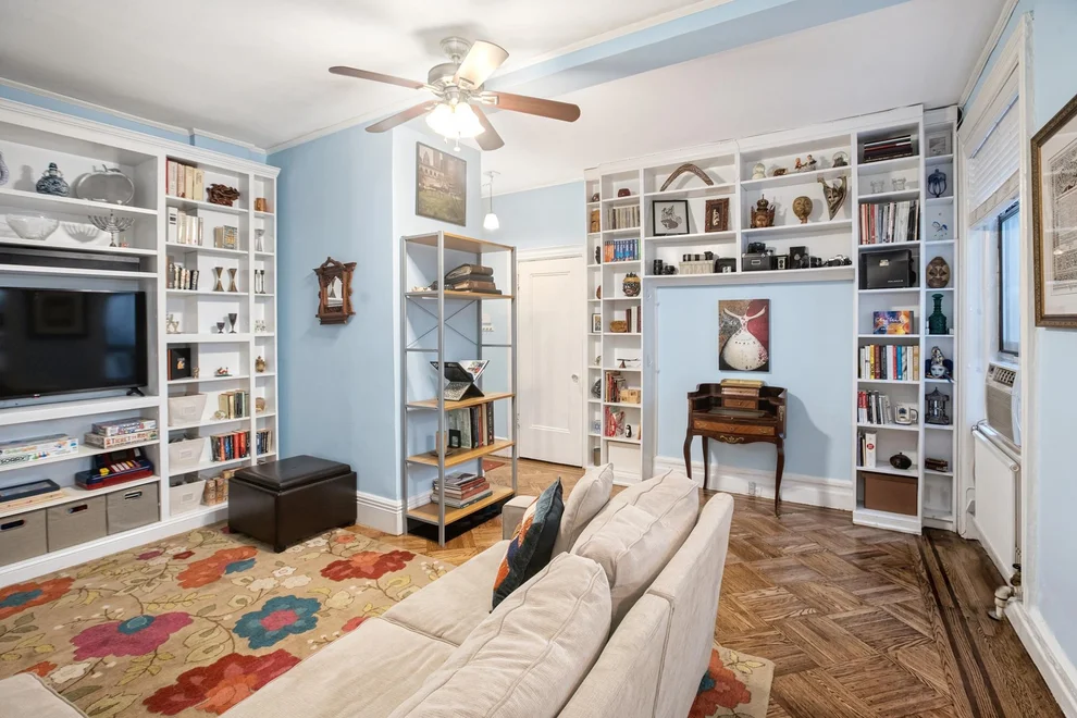 Unit for sale at 267 W 89th Street, Manhattan, NY 10024