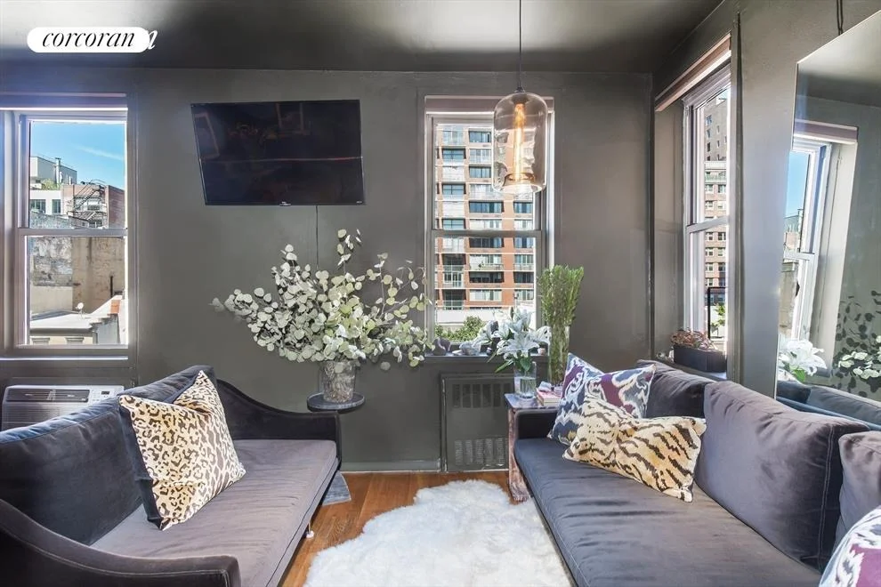 Unit for sale at 25 W 13th Street, Manhattan, NY 10011