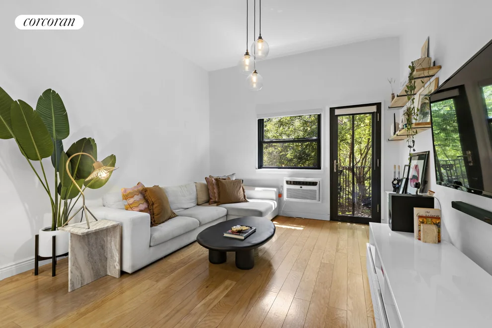 Unit for sale at 211 THOMPSON Street, Manhattan, NY 10012