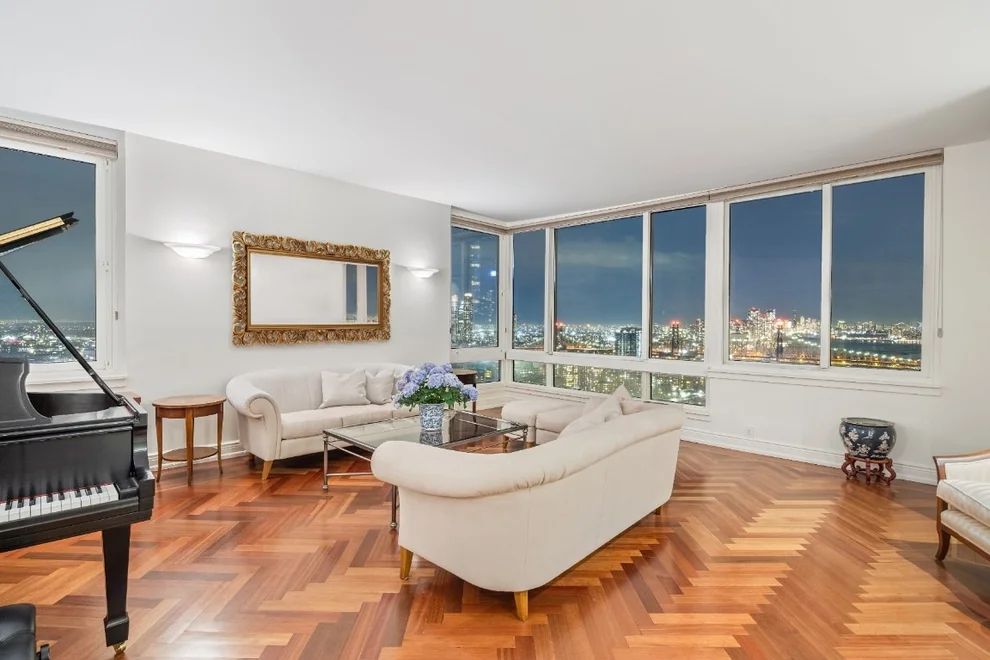 Unit for sale at 524 E 72nd Street, Manhattan, NY 10021