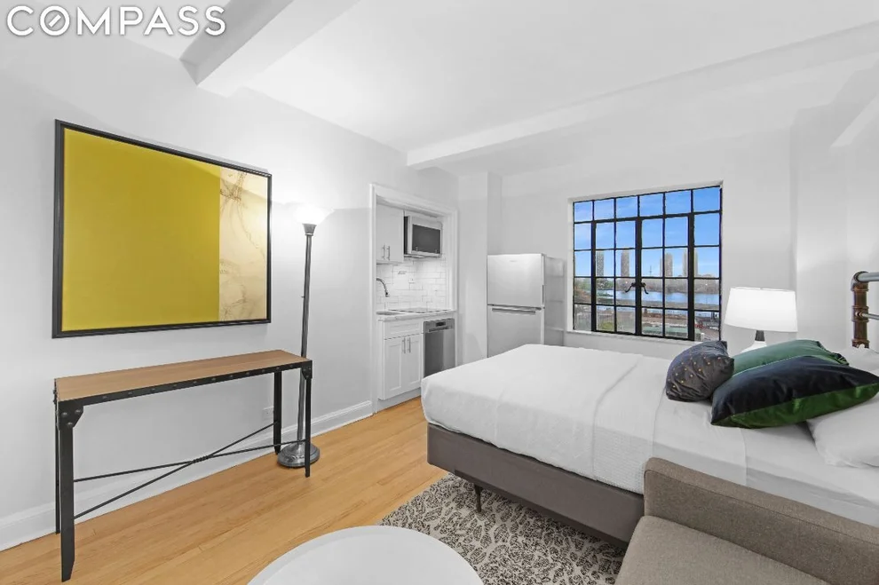 Unit for sale at 5 Tudor City Place, Manhattan, NY 10017