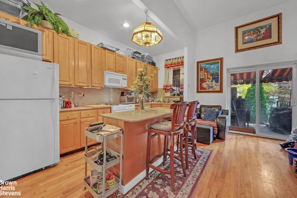 Unit for sale at 152 W 121ST Street, Manhattan, NY 10027