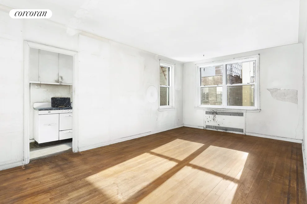 Unit for sale at 310 W 55TH Street, Manhattan, NY 10019