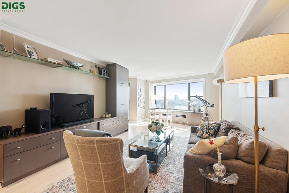Unit for sale at 55 E END Avenue, Manhattan, NY 10028
