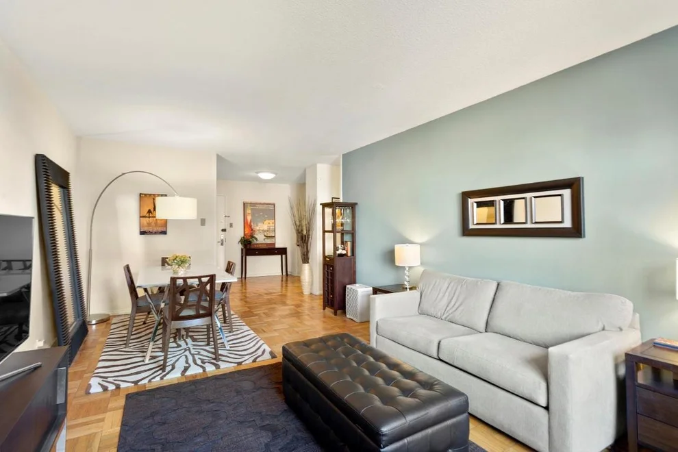 Unit for sale at 300 E 40TH Street, Manhattan, NY 10016