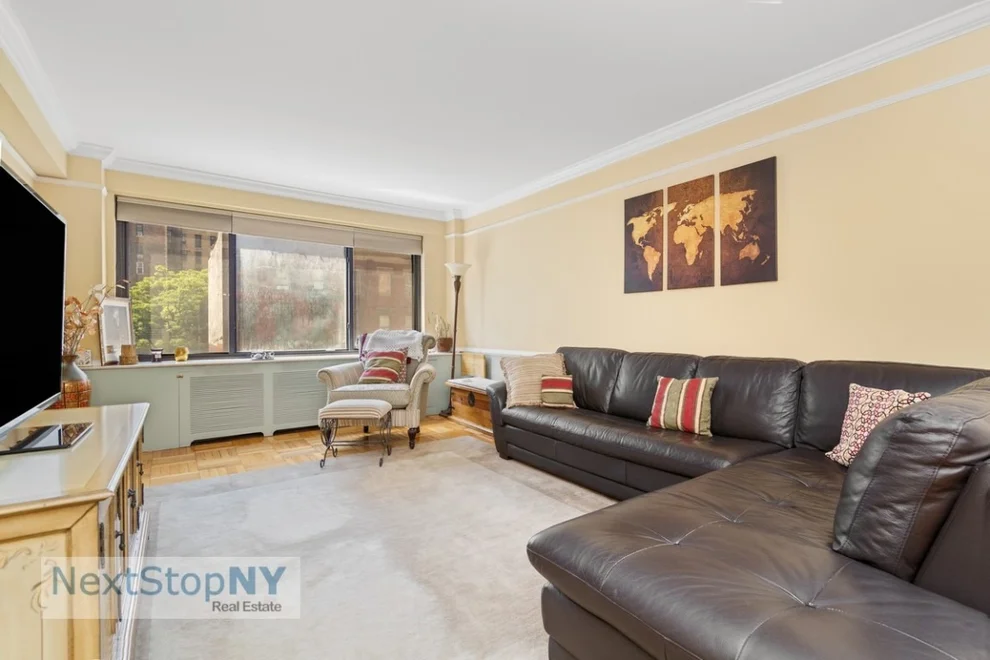 Unit for sale at 200 E 36TH Street, Manhattan, NY 10016