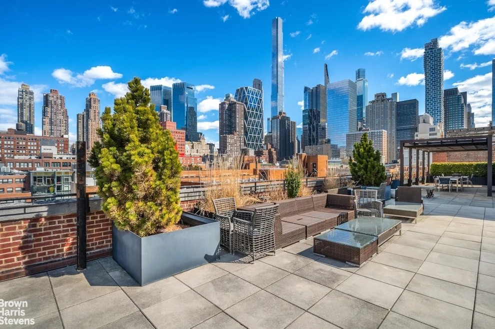 Unit for sale at 432 W 52ND Street, Manhattan, NY 10019