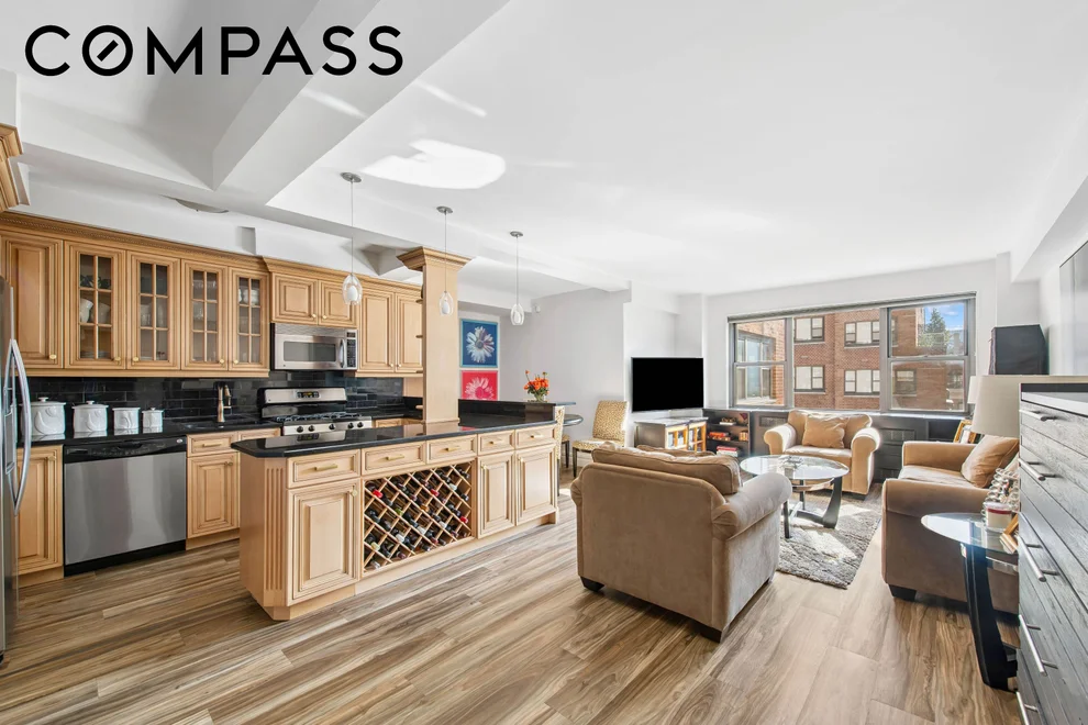 Unit for sale at 136 E 76th Street, Manhattan, NY 10021