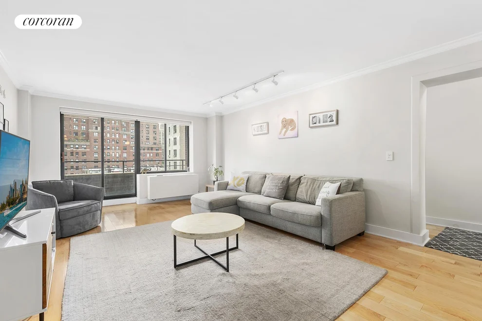 Unit for sale at 211 W 71ST Street, Manhattan, NY 10023