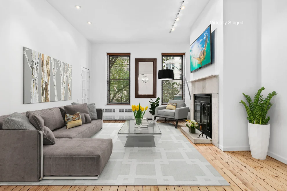 Unit for sale at 552 3RD Avenue, Manhattan, NY 10016