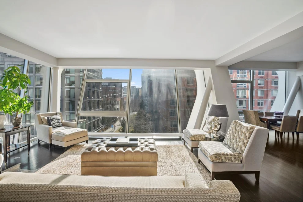 Unit for sale at 515 W 23RD Street, Manhattan, NY 10011