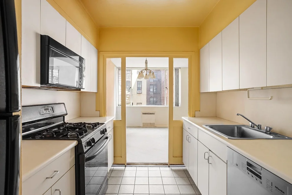Unit for sale at 333 E 69TH Street, Manhattan, NY 10021