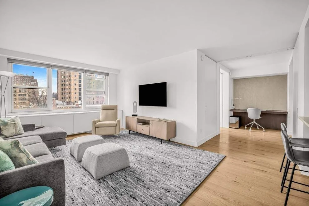 Unit for sale at 360 W 22nd Street, Manhattan, NY 10011