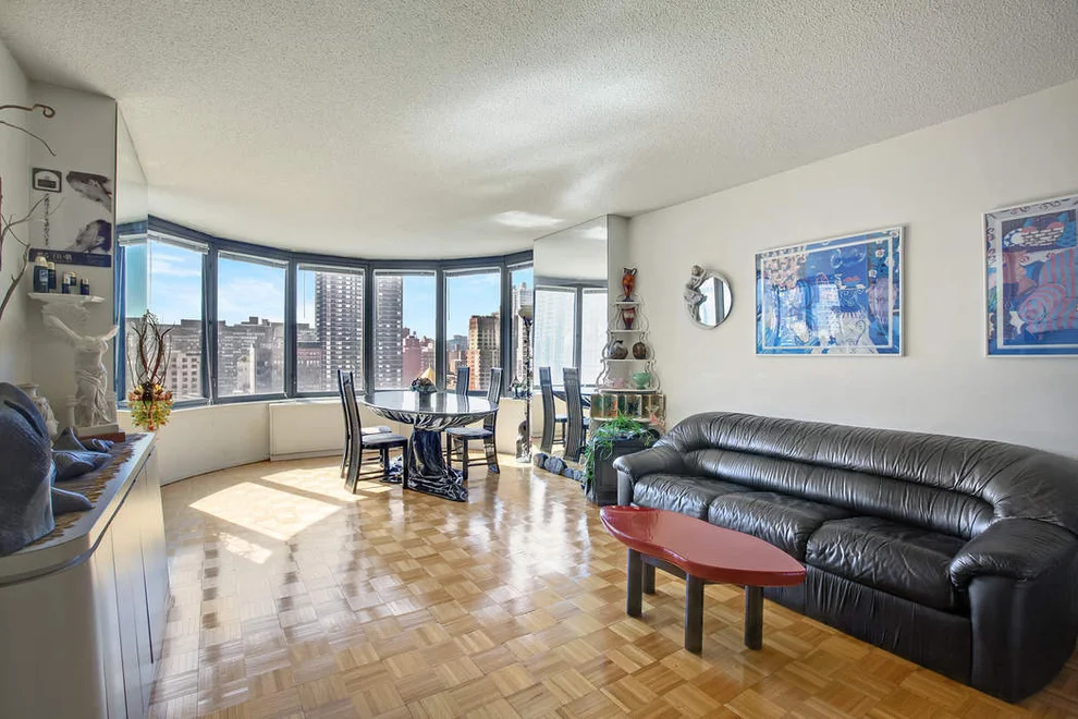 Unit for sale at 330 E 38TH Street, Manhattan, NY 10016