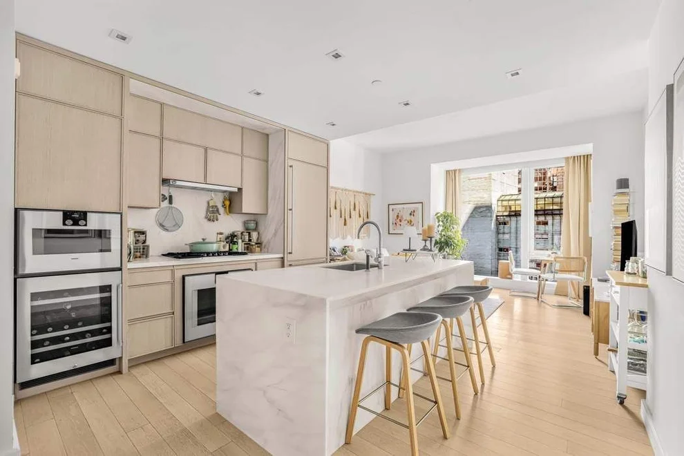 Unit for sale at 138 E 50th Street, Manhattan, NY 10022