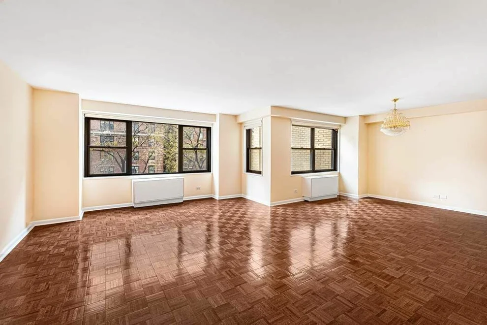 Unit for sale at 1065 PARK Avenue, Manhattan, NY 10128