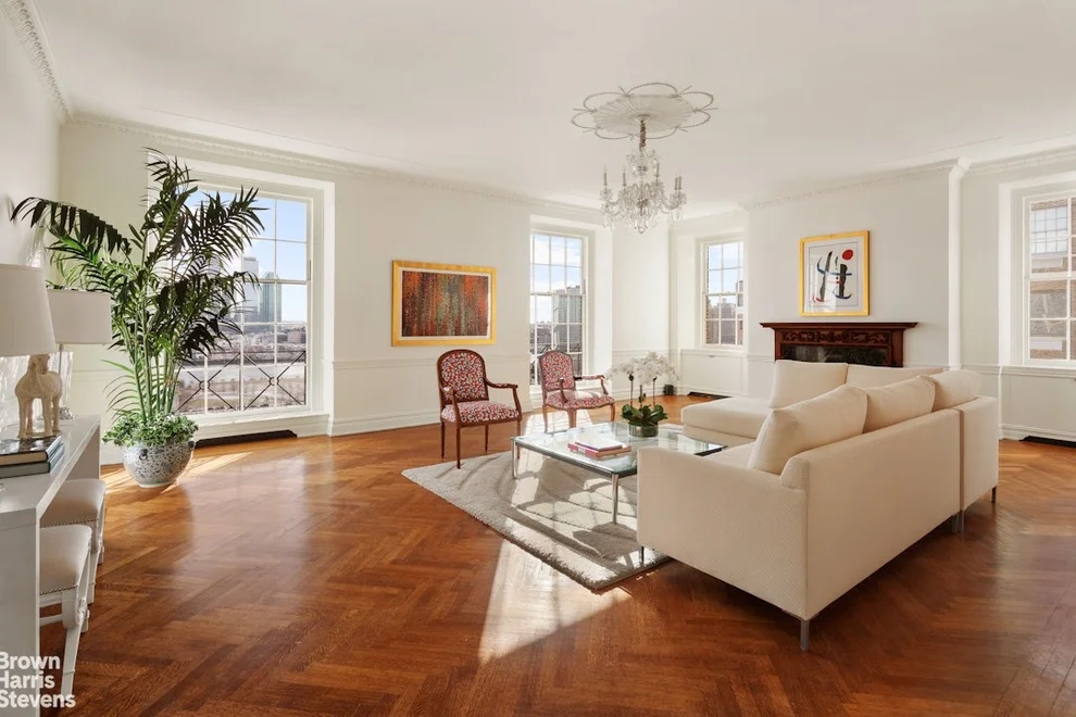 Unit for sale at 1 SUTTON Place S, Manhattan, NY 10022